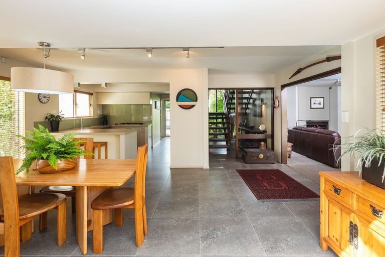 Photo of property in 32 Jeffreys Road, Fendalton, Christchurch, 8052