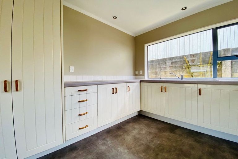 Photo of property in 2/49 Sackville Street, Fitzroy, New Plymouth, 4312