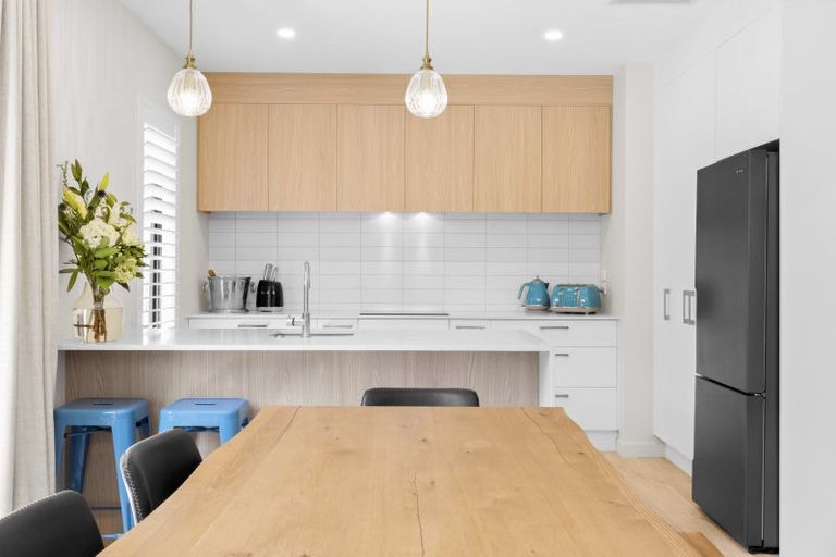 Photo of property in 22 Mulholland Drive, Jacks Point, 9371