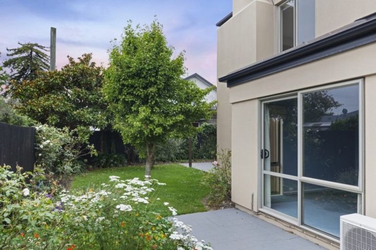 Photo of property in 46a Hamilton Avenue, Ilam, Christchurch, 8041