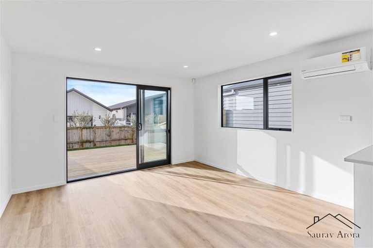Photo of property in 16 Combat Street, Papakura, 2110