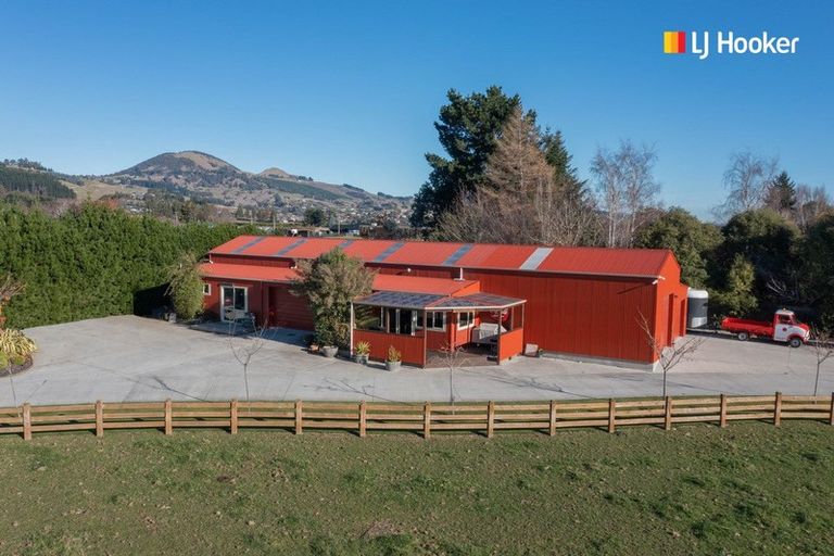 Photo of property in 100 Wingatui Road, Mosgiel, 9024