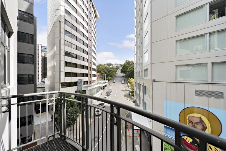 Photo of property in Kelvin House, 4f/16 The Terrace, Wellington Central, Wellington, 6011
