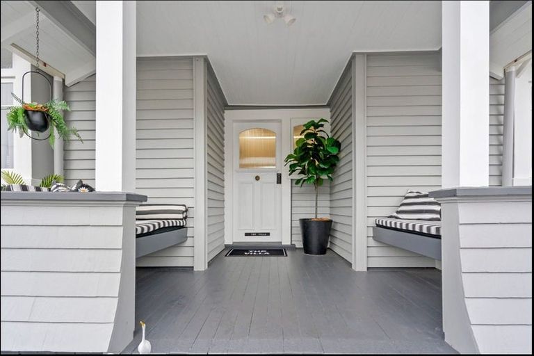 Photo of property in 16 Zealandia Street, Kensington, Whangarei, 0112