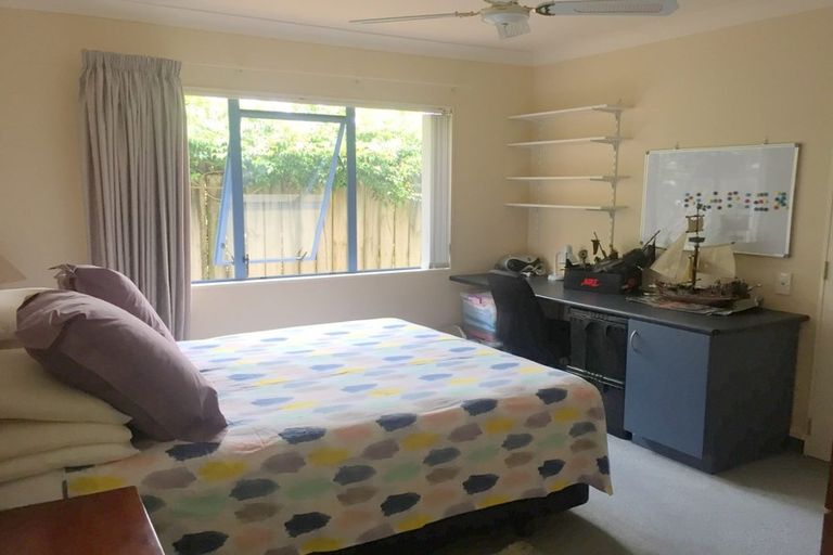 Photo of property in 24 Rochester Place, Bethlehem, Tauranga, 3110