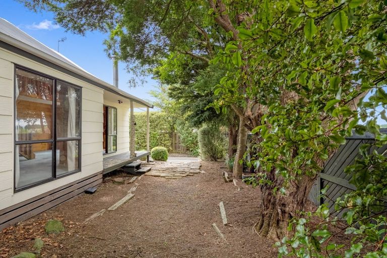 Photo of property in 4 Bronte Place, Owhata, Rotorua, 3010