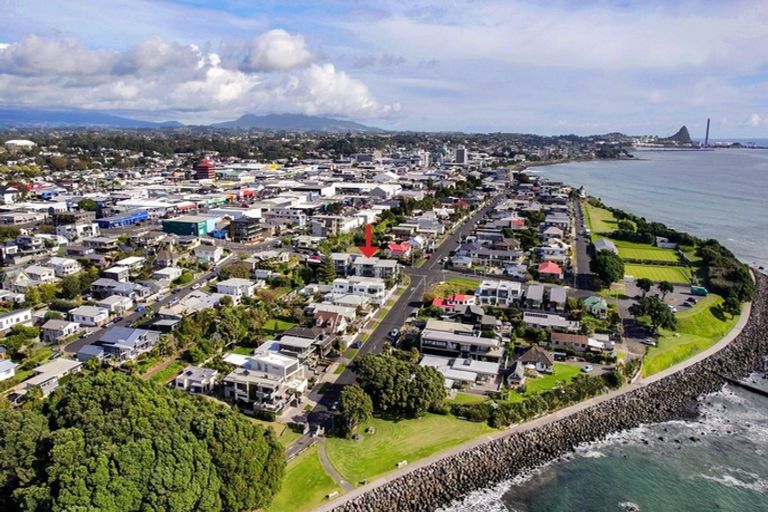 Photo of property in 90b Buller Street, New Plymouth, 4312