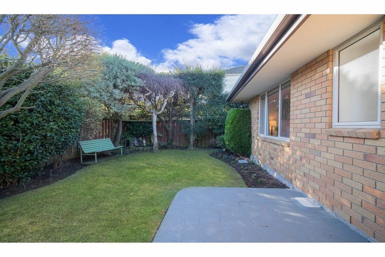 Photo of property in 15 Villa Grove, Ilam, Christchurch, 8041