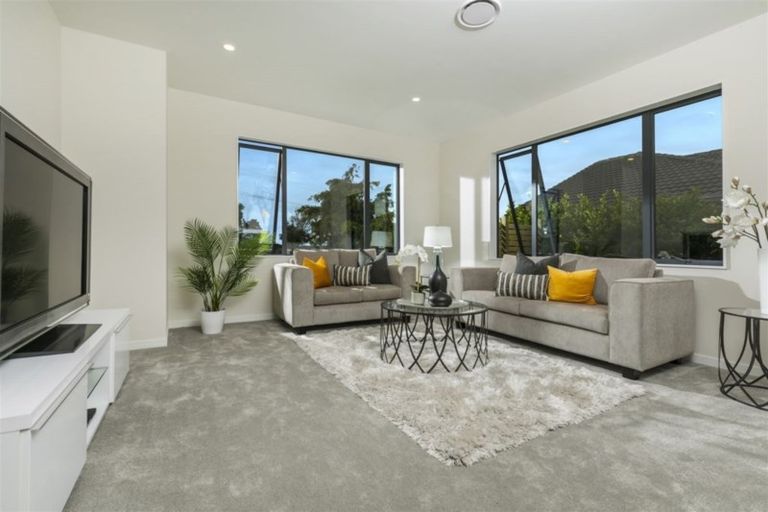 Photo of property in 73 Tapu Road, Huapai, Kumeu, 0810