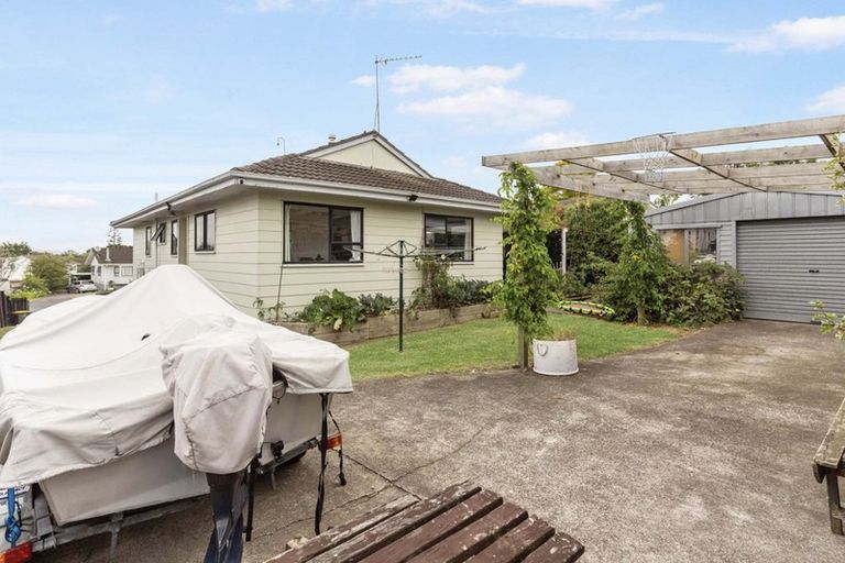 Photo of property in 14 Advocate Place, Randwick Park, Auckland, 2105