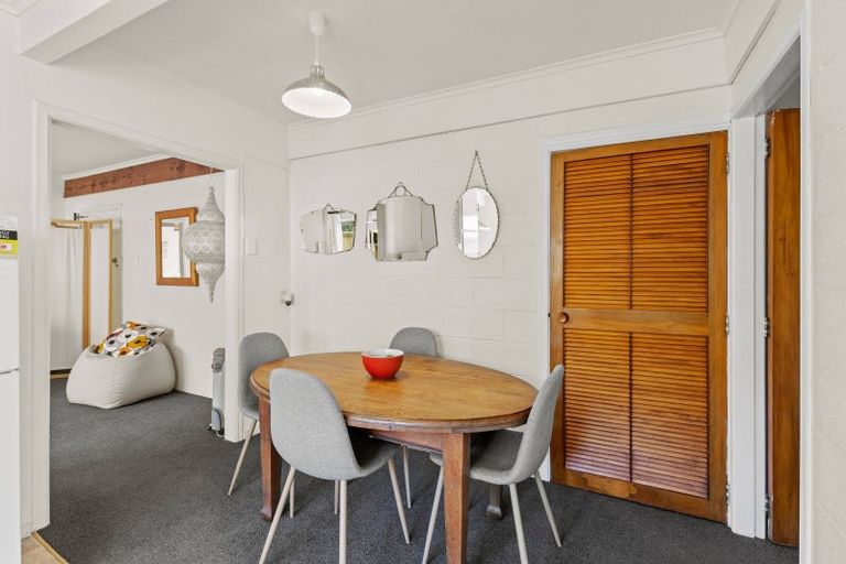 Photo of property in 5 Price Street, Westown, New Plymouth, 4310