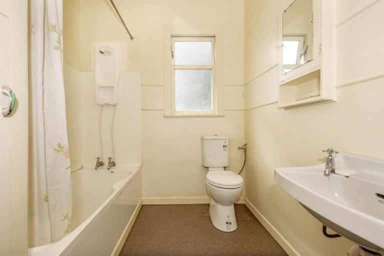 Photo of property in 18 Carnarvon Street, Gisborne, 4010