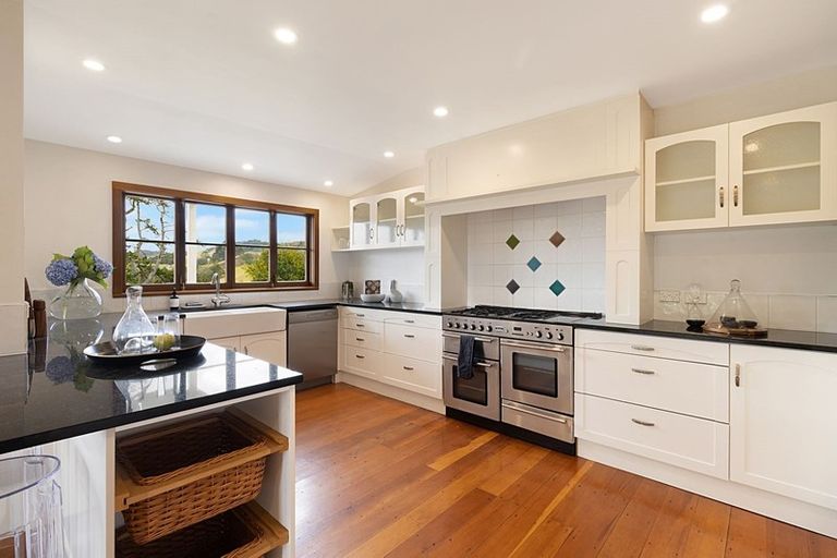 Photo of property in 141 Annett Road, Kumeu, 0891