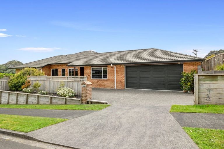 Photo of property in 1 Manukaka Heights, Hurdon, New Plymouth, 4310