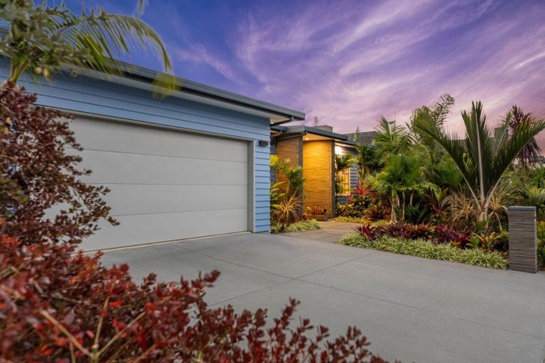 Photo of property in 11 Oceania Sands Way, Papamoa Beach, Papamoa, 3118