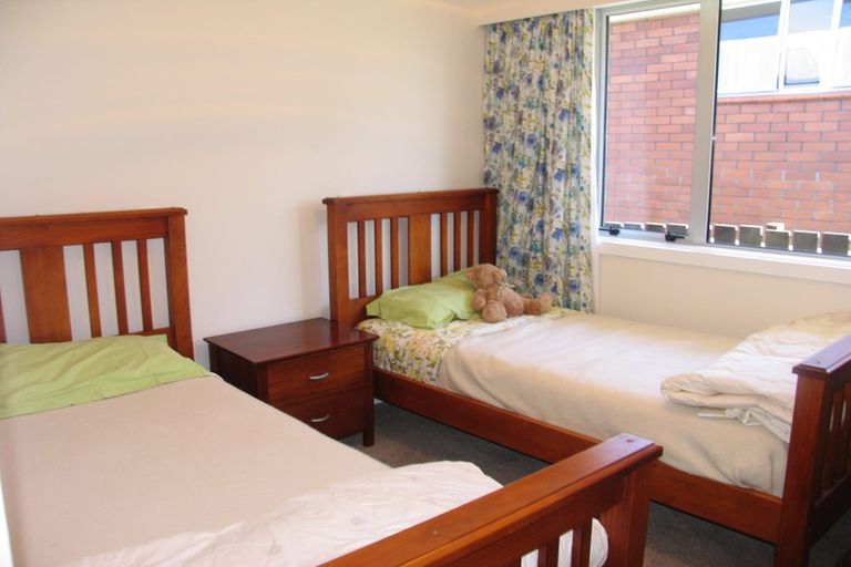 Photo of property in 6 Tybalt Street, Stratford, 4332