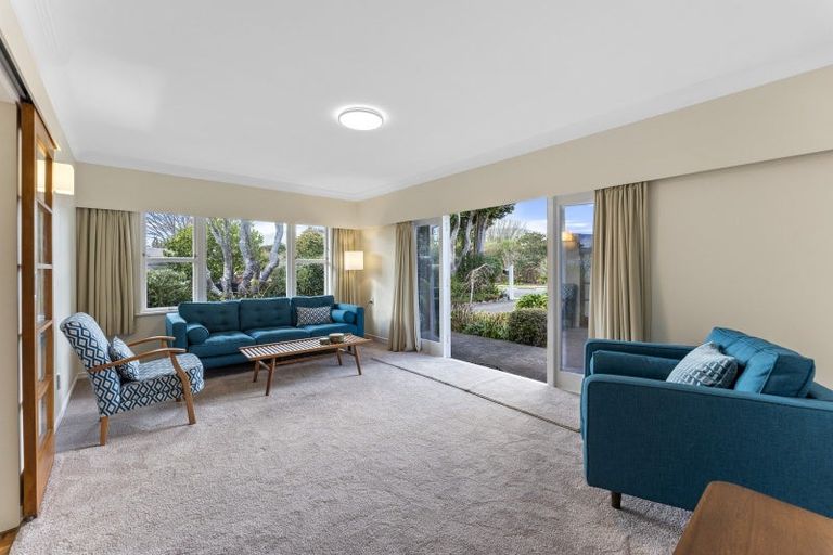 Photo of property in 26 Walton Avenue, Waikanae, 5036