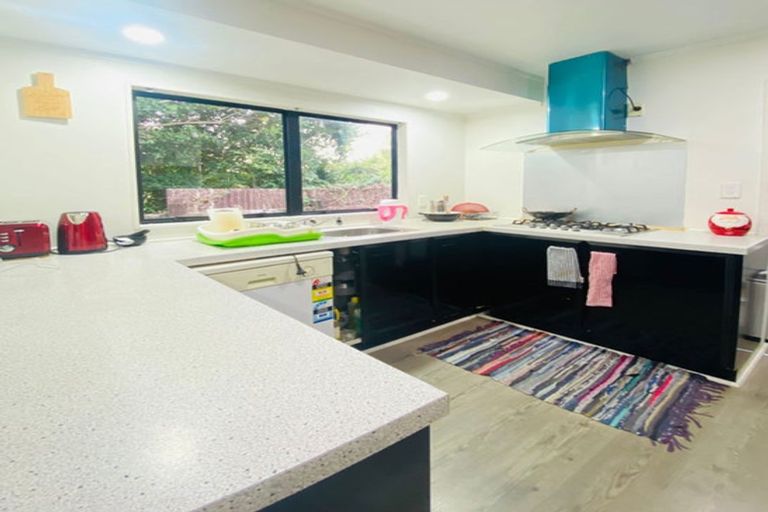 Photo of property in 1/117 Clevedon Road, Papakura, 2110