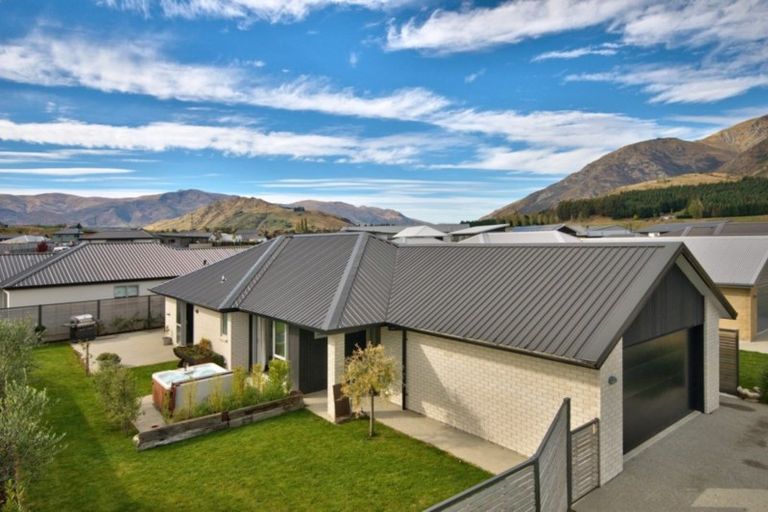 Photo of property in 10 Coventry Crescent, Lower Shotover, Queenstown, 9304