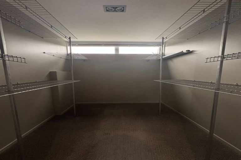 Photo of property in 77 Kittiwake Drive, Schnapper Rock, Auckland, 0632