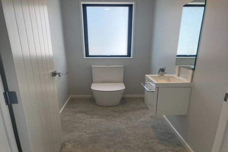 Photo of property in 40 Godfrey Drive, Orewa, 0931