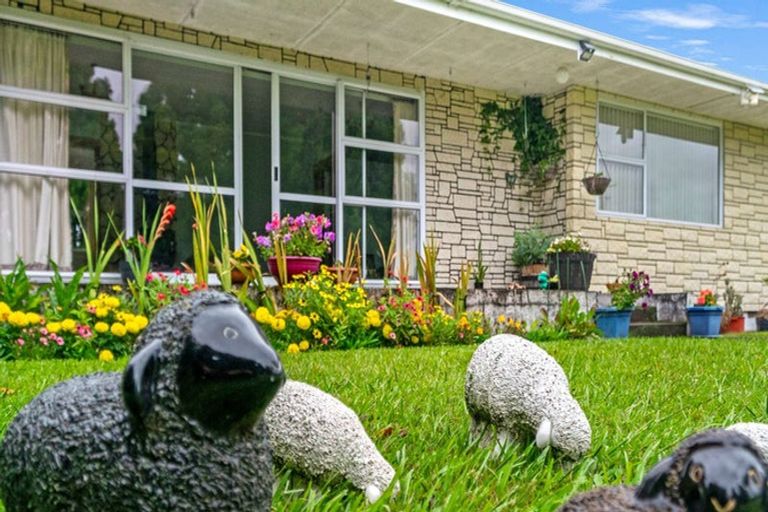 Photo of property in 12 Grey Street, Frasertown, Wairoa, 4193