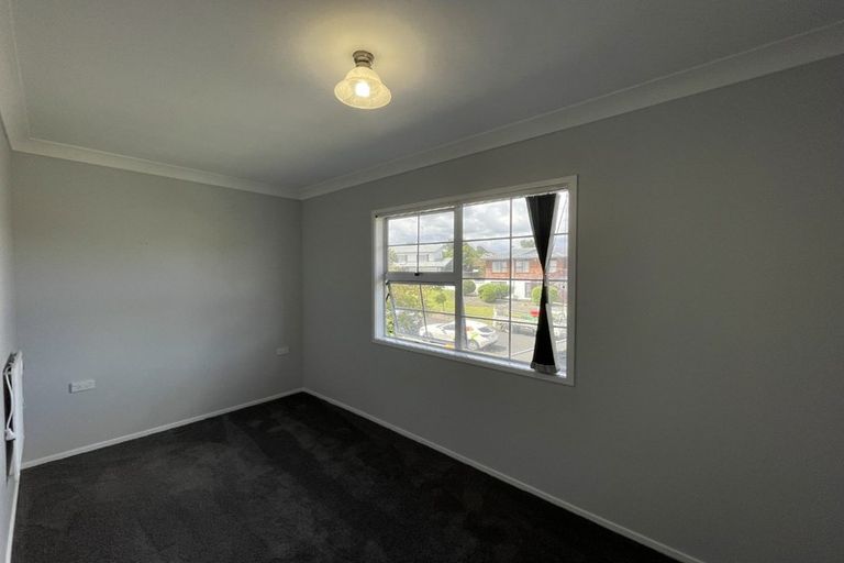 Photo of property in 2 Lemonwood Place, The Gardens, Auckland, 2105