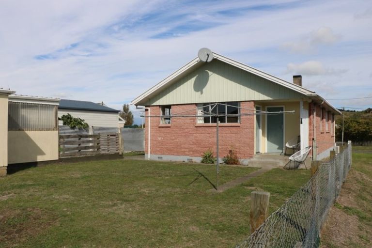 Photo of property in 11 Reeve Street, Foxton, 4814