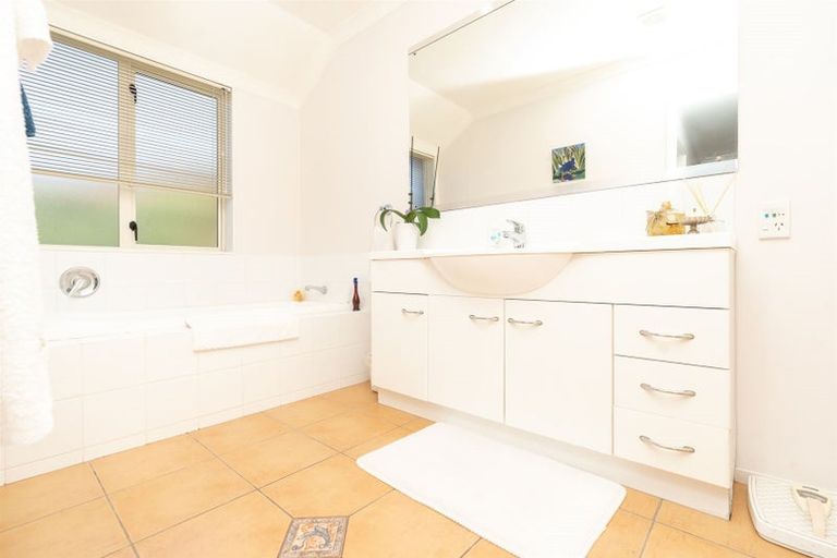 Photo of property in 10 Ruby Court, Chartwell, Hamilton, 3210