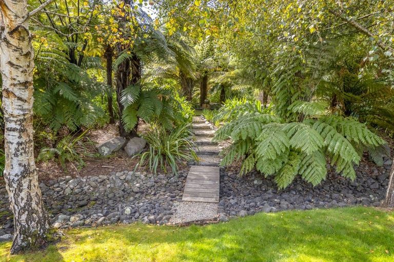 Photo of property in 124 Maui Pomare Road, Nikau Valley, Paraparaumu, 5032