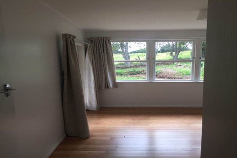 Photo of property in 11 Burrow Road, Pukekohe, 2120