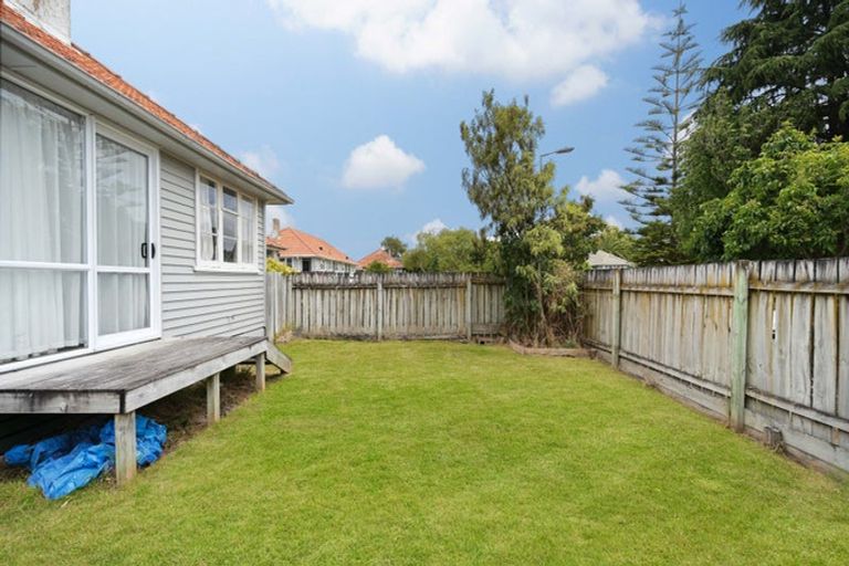 Photo of property in 1/45 Ross Crescent, Fairfield, Hamilton, 3214