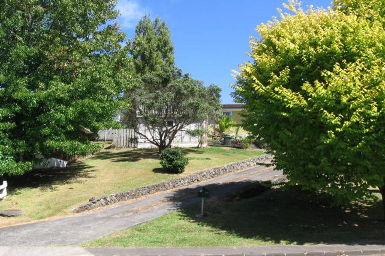 Photo of property in 49 Vandeleur Avenue, Birkdale, Auckland, 0626