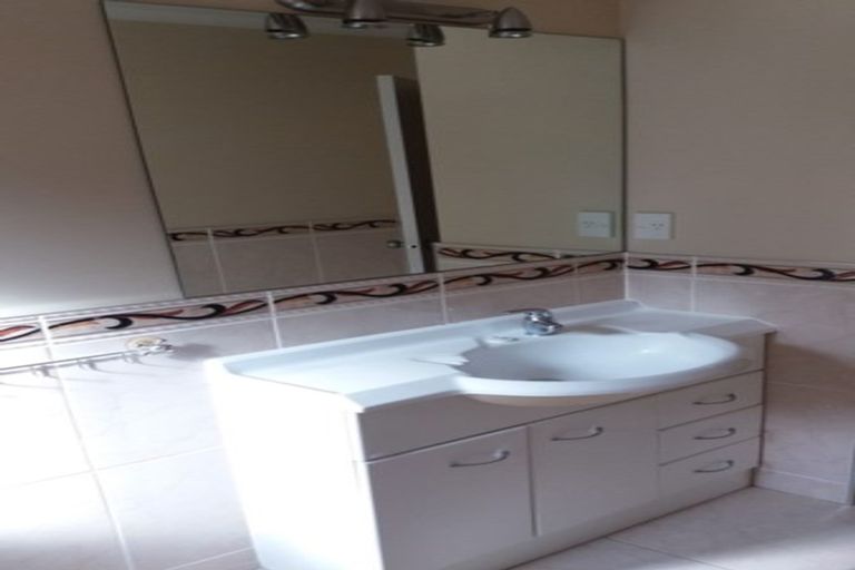 Photo of property in 62 Huntington Drive, Huntington Park, Auckland, 2013