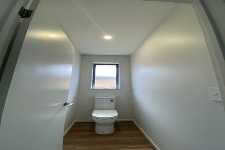 Photo of property in 11 Mehrtens Crescent, Woodend, 7691