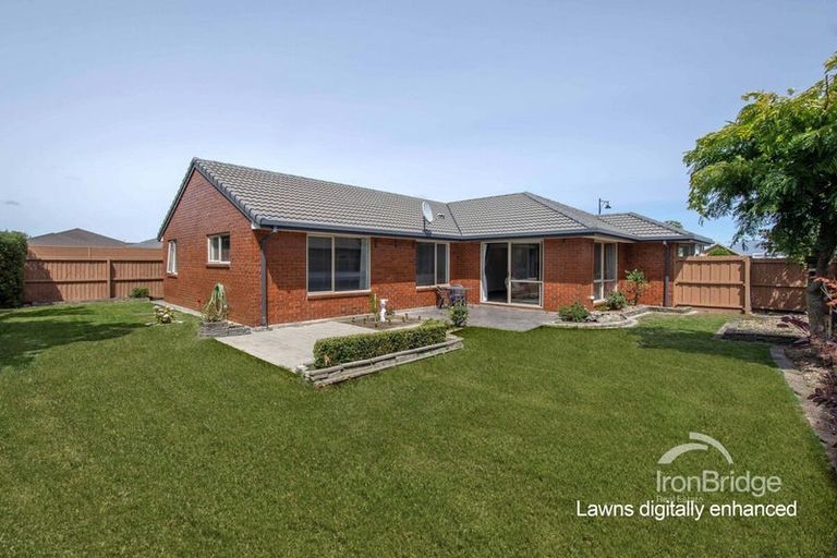 Photo of property in 6 Kohi Drive, Parklands, Christchurch, 8083