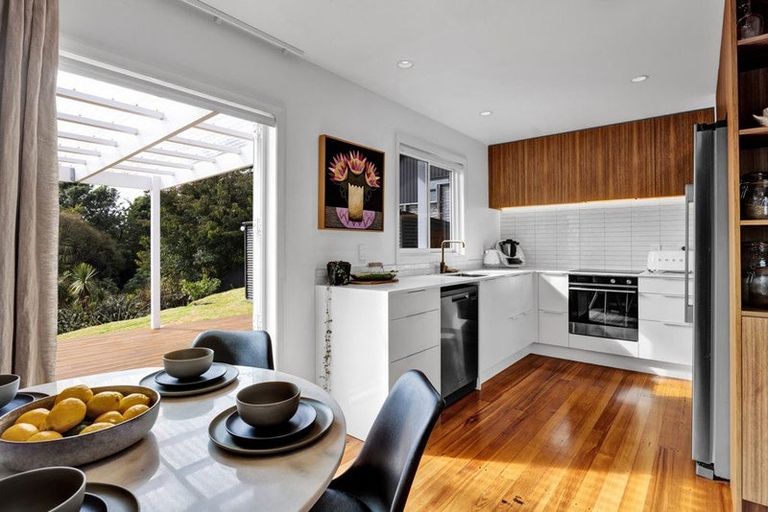 Photo of property in 19 Lawry Street, Blagdon, New Plymouth, 4310