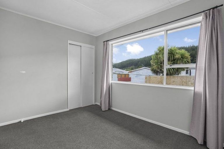 Photo of property in 13a Berkeley Road, Wainuiomata, Lower Hutt, 5014