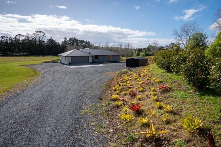 Photo of property in 681c Puketona Road, Haruru, 0204