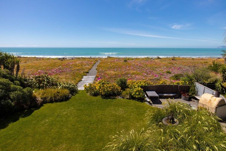 Photo of property in 120 Rarangi Beach Road, Rarangi, Blenheim, 7273