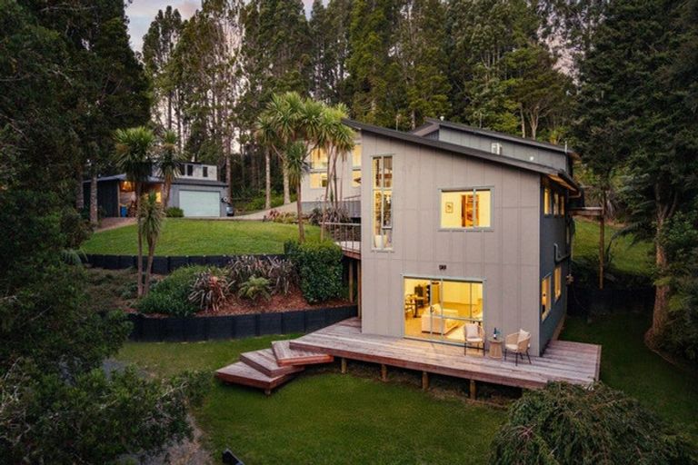 Photo of property in 99d Carter Road, Oratia, Auckland, 0604