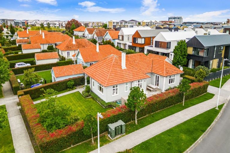 Photo of property in 12 Sunderland Avenue, Hobsonville, Auckland, 0616