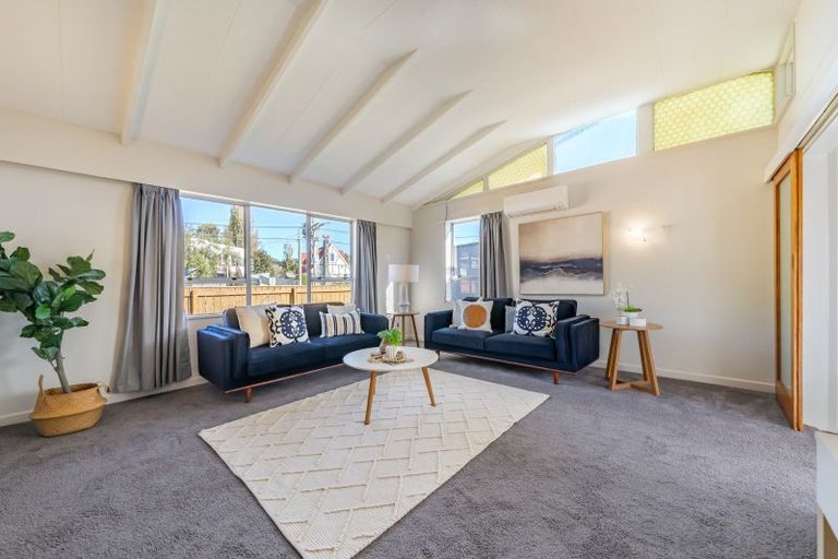 Photo of property in 3 Hawthorn Crescent, Stokes Valley, Lower Hutt, 5019