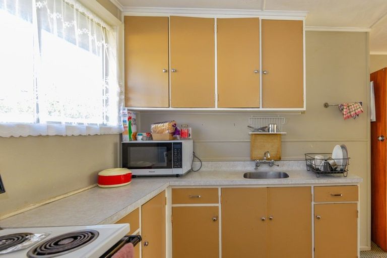 Photo of property in 2/806 Lyell Street, Akina, Hastings, 4122