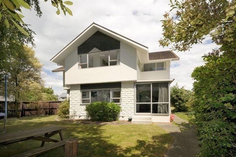 Photo of property in 35 Bucknell Street, Sockburn, Christchurch, 8042