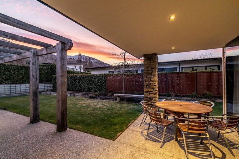 Photo of property in 42a-b Kelliher Drive, Wanaka, 9305