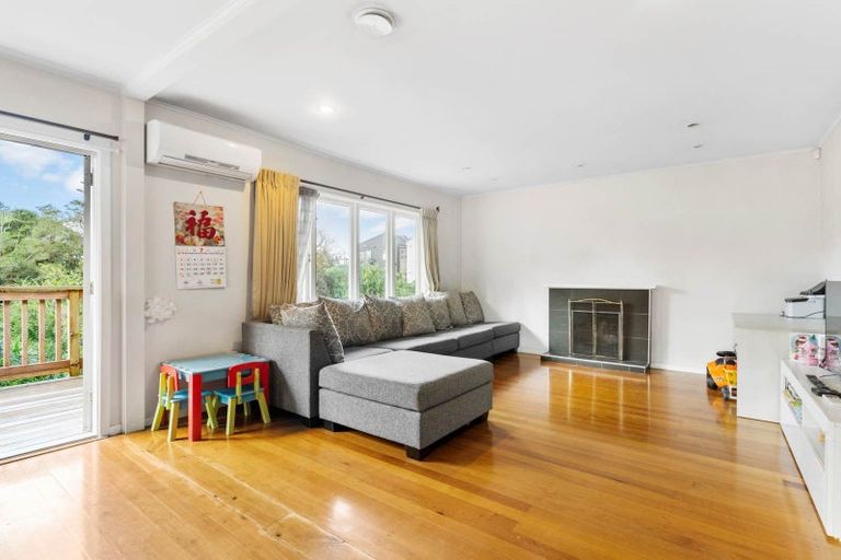 Photo of property in 9 Wilsher Crescent, Henderson, Auckland, 0612