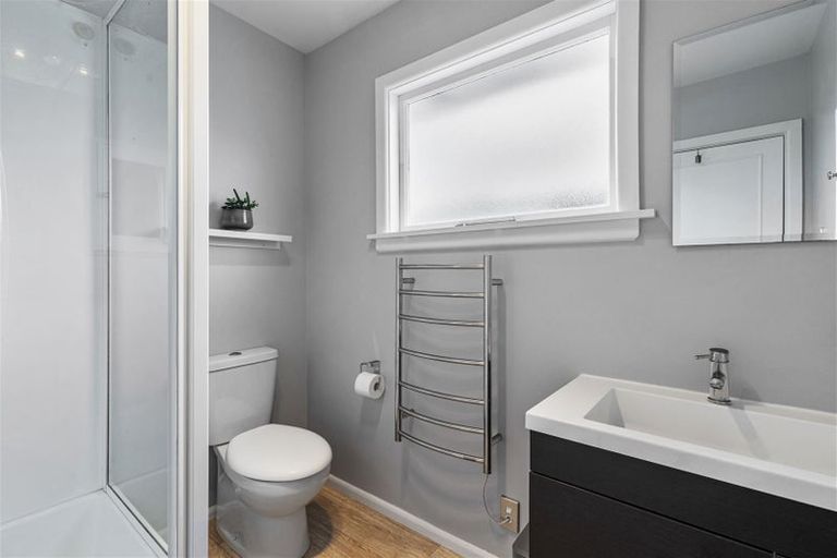 Photo of property in 8 Mappleton Avenue, Burnside, Christchurch, 8053