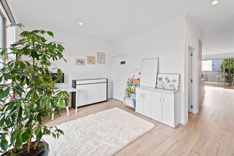 Photo of property in 25 Eyton Kay Road, Hobsonville, Auckland, 0616