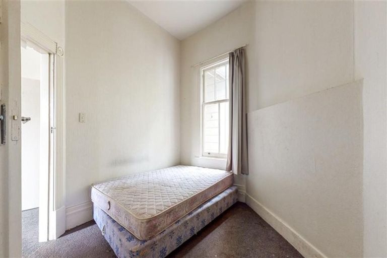 Photo of property in 1/13 Garden Road, Northland, Wellington, 6012